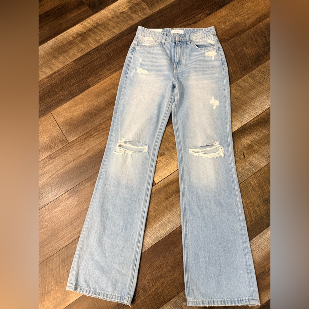 Vervet Women's Distressed Light Blue 90s Vintage Flare jeans
